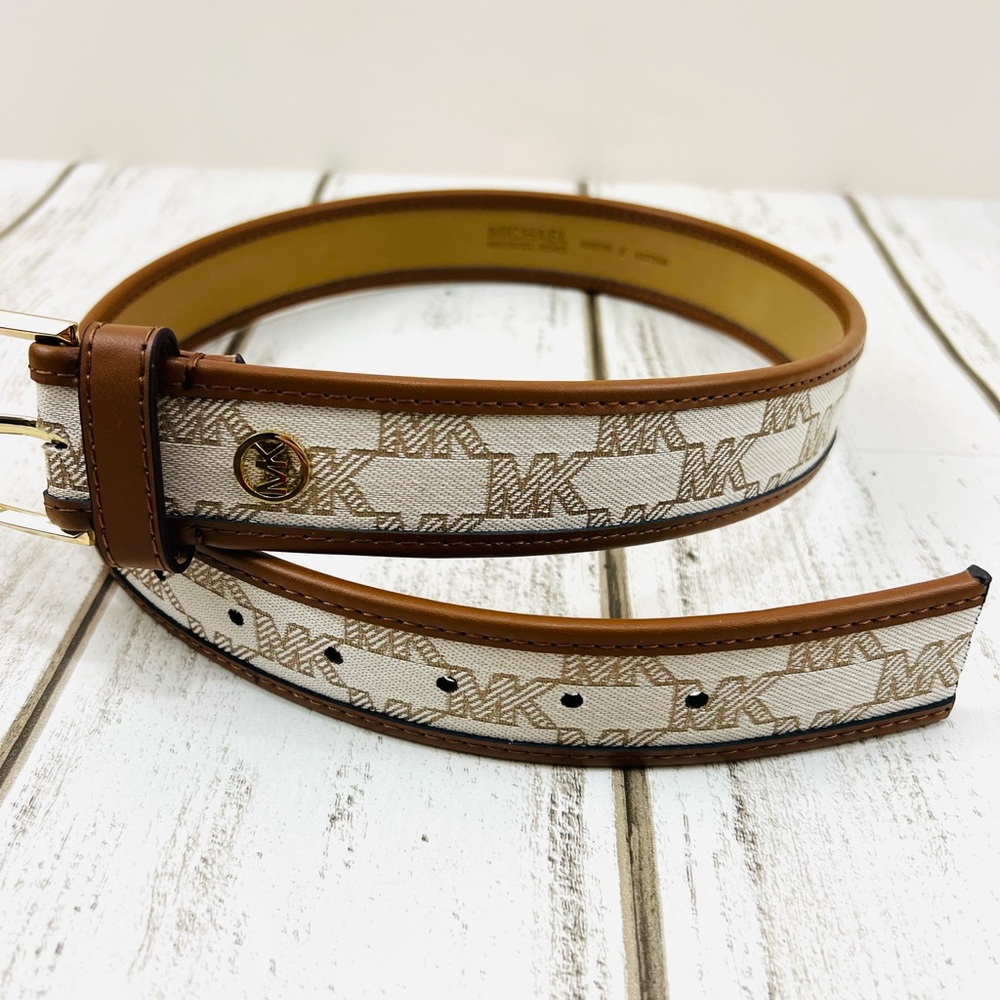 Michael Kors Women’s Signature Canvas Belt Small - Picture 4 of 11